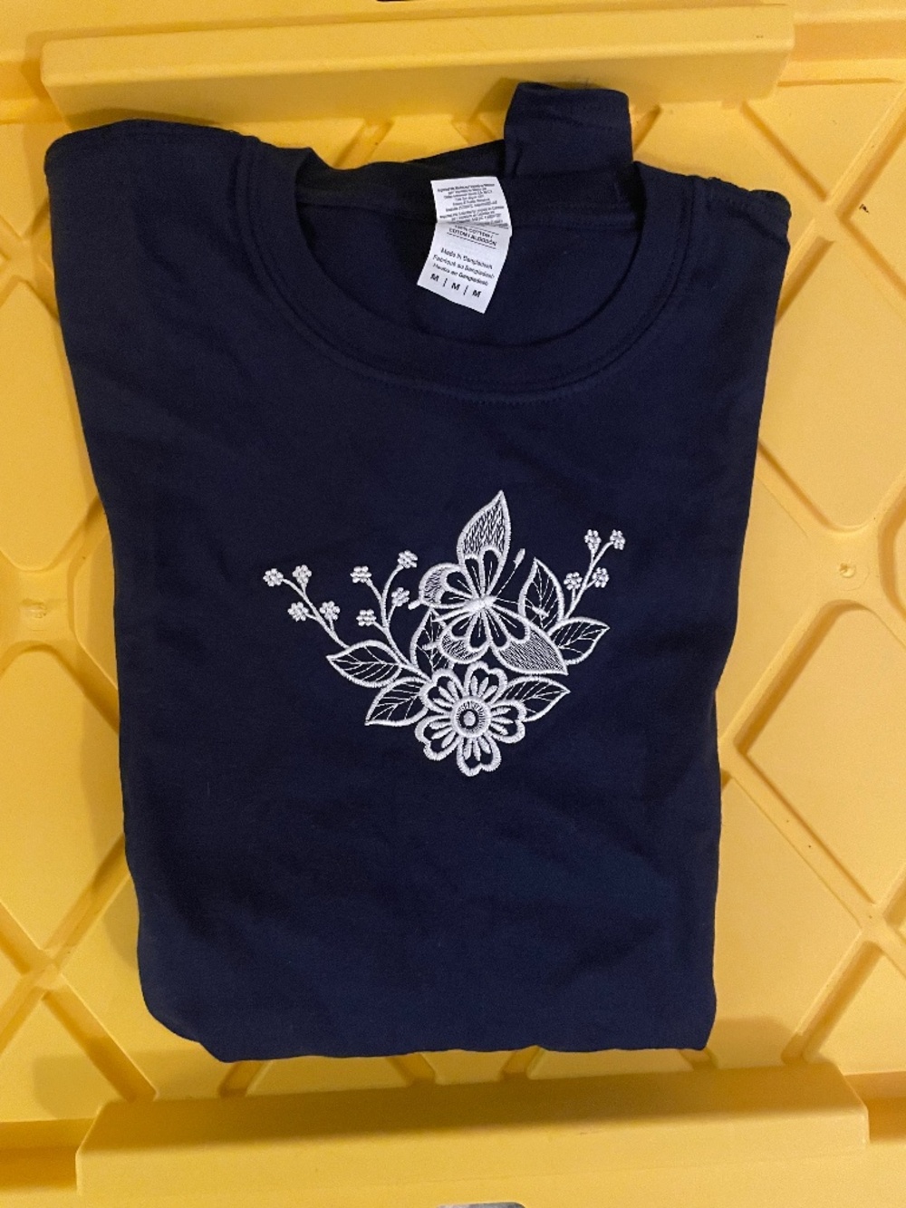 NWOT Lot of 4 Gildan Embroidered Butterfly Floral T-Shirts Size Medium Coquette
